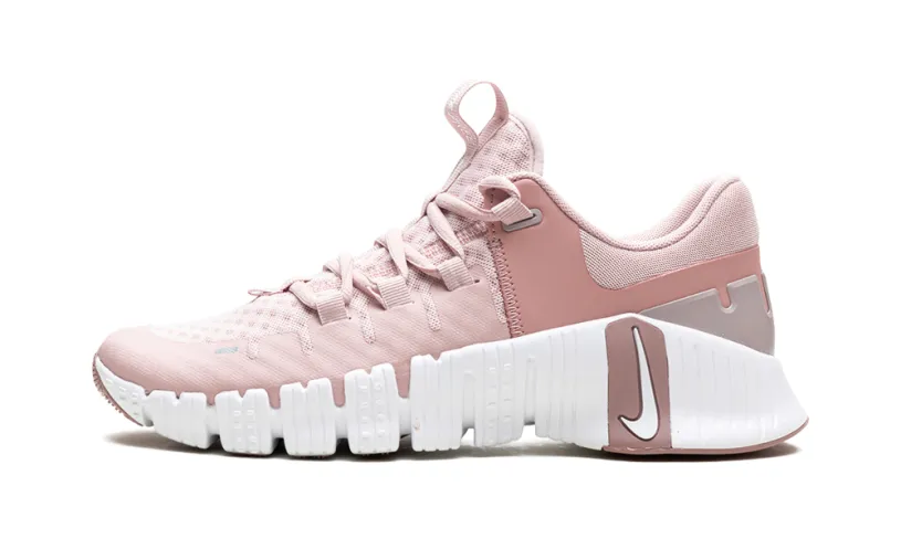 Nike Lifestyle WMNS Nike Free Metcon 5 'Pink Oxford'